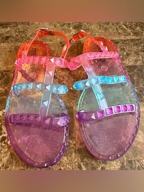 Steve Madden. Girls Rainbow Jelly Sandals. Size 12.